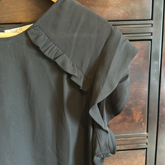 Stitch Fix Top- LesSerein - Picture 2 of 8